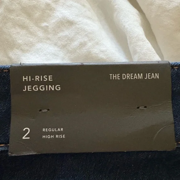 American Eagle Outfitters High Rise Blue Jeans - Picture 5 of 5